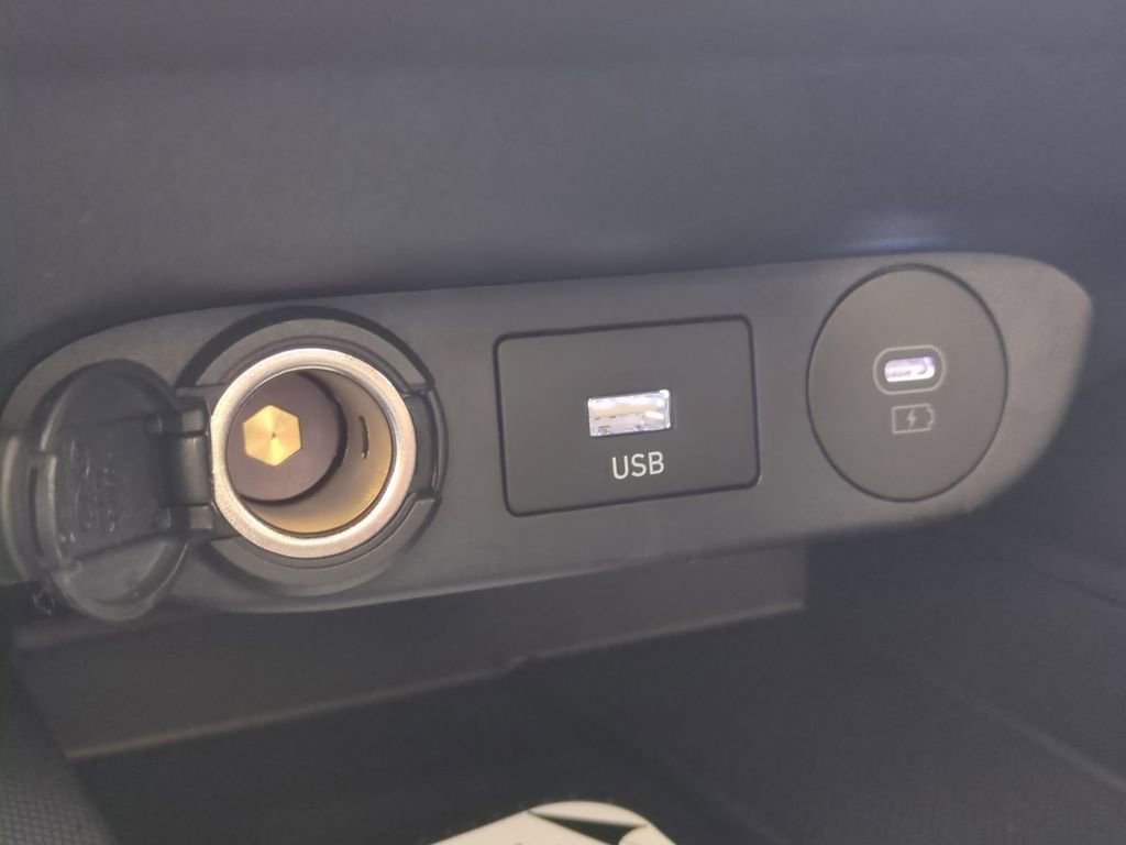 New 2026 Hyundai Elantra SEL Sport Premium FWD image 24