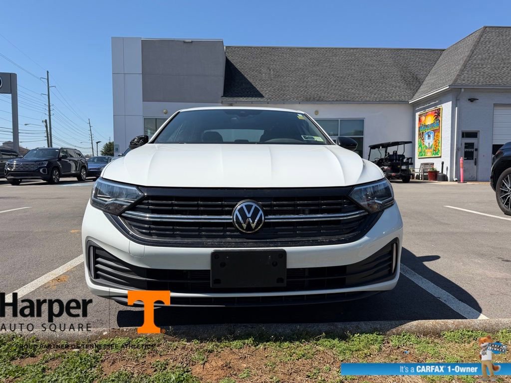 Used 2023 Volkswagen Jetta Sport image 8