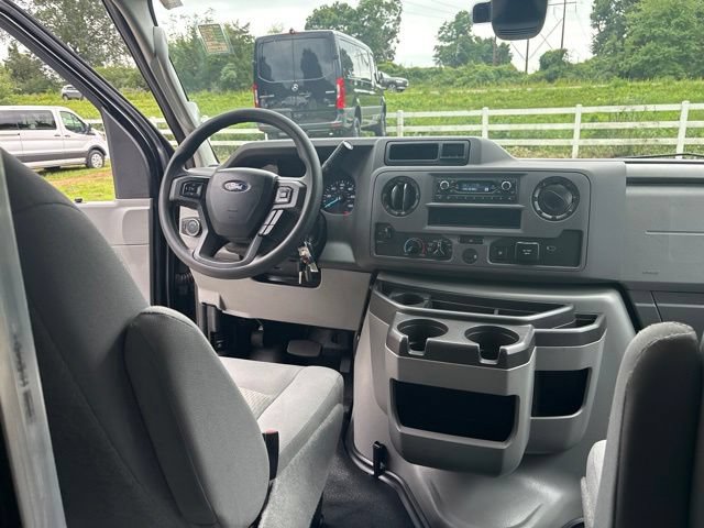 Used 2027 Ford E-450 and Econoline 450 Super Duty w/ Interior Upgrade Package RWD image 17