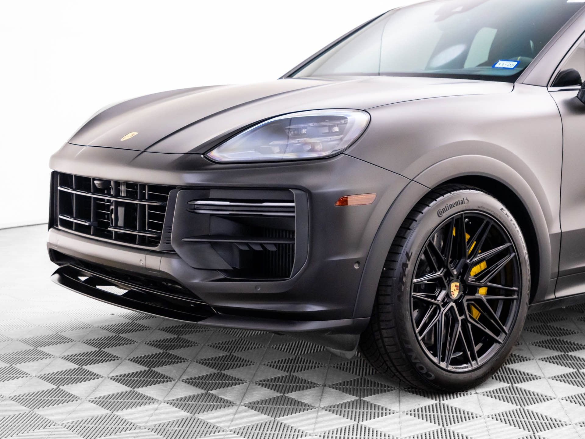 Used 2024 Porsche Cayenne Turbo GT image 36
