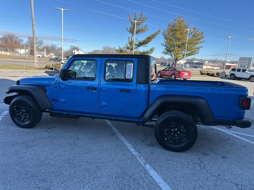 New 2026 Jeep Gladiator Sport AWD/4WD image 19