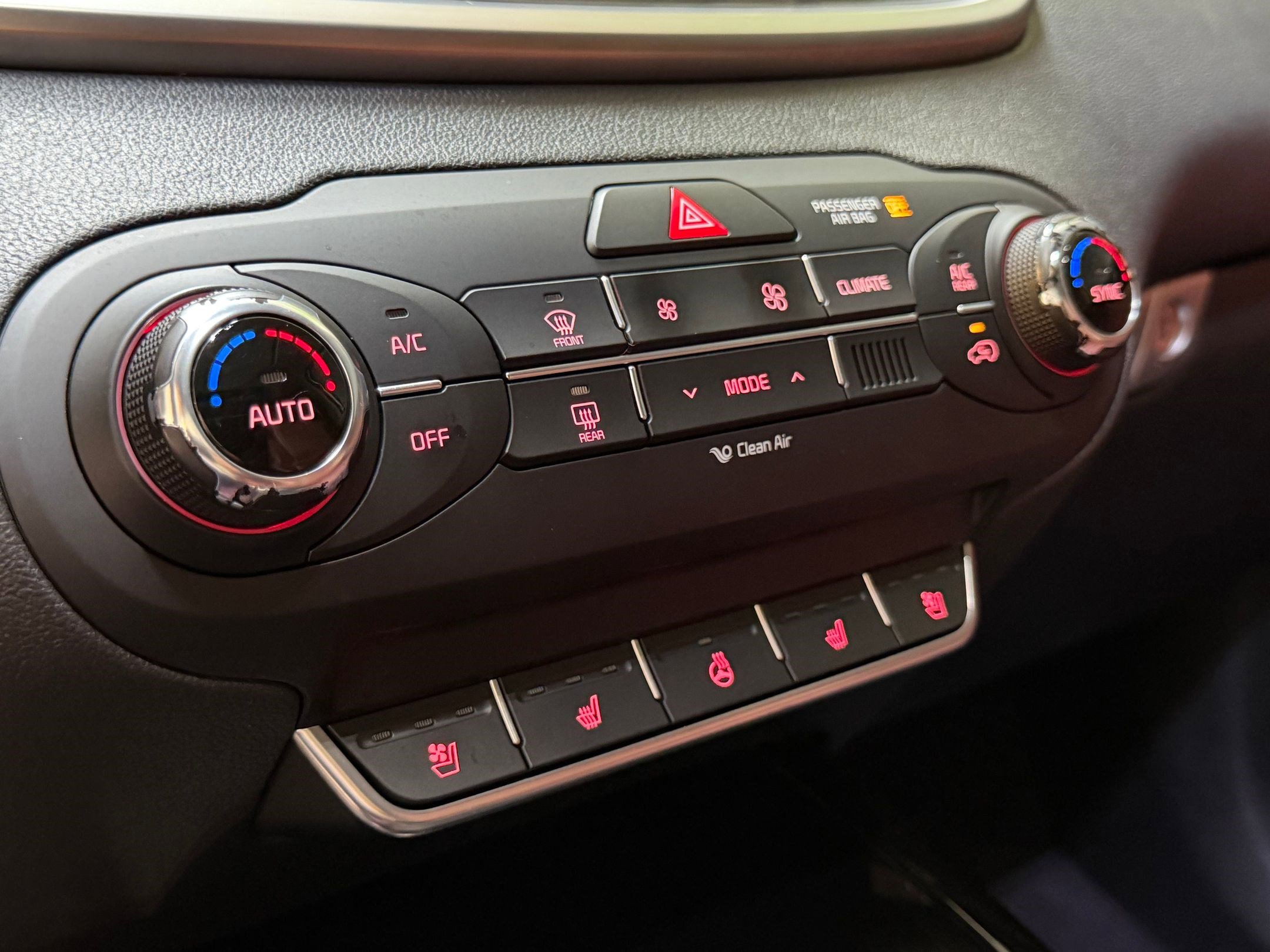 Used 2017 Kia Sorento SX FWD image 28