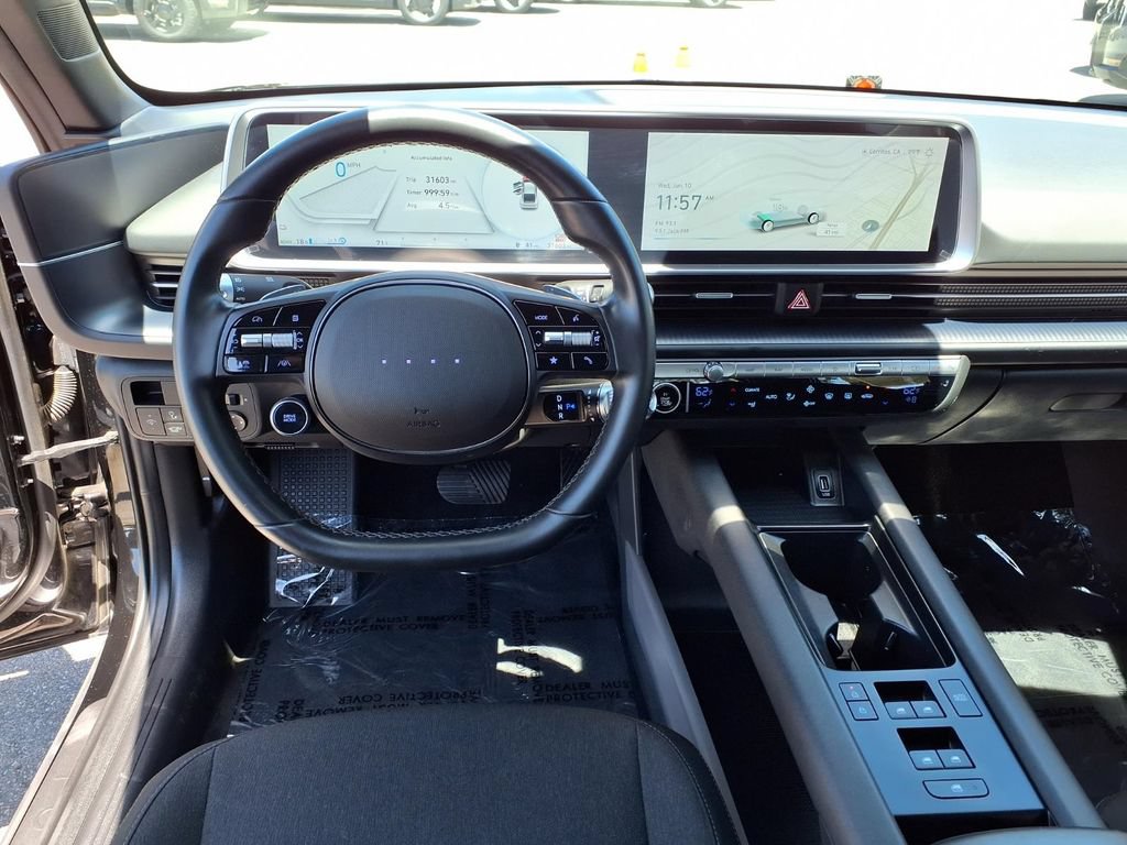 Used 2024 Hyundai Ioniq 6 SE RWD image 12