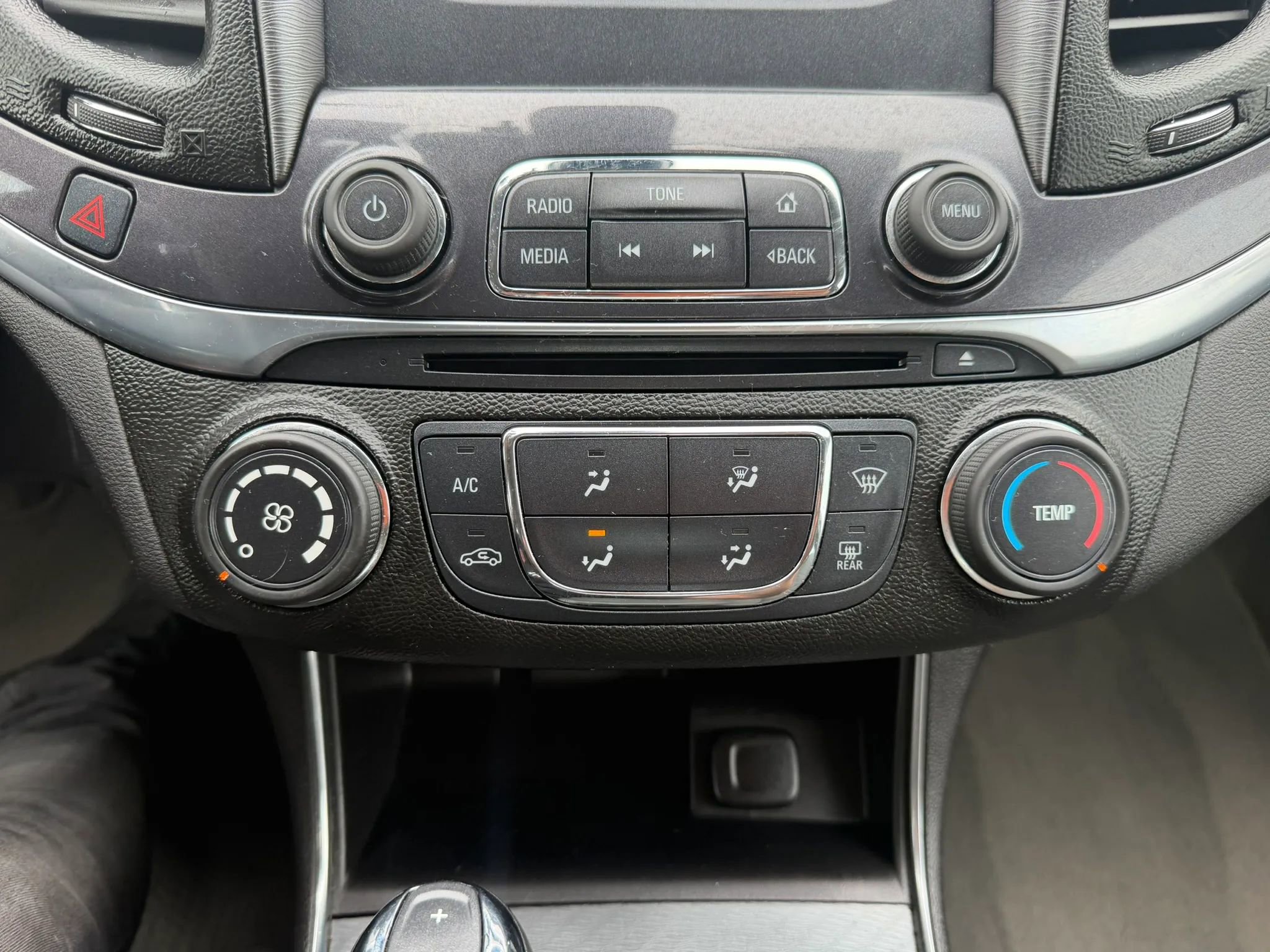Used 2014 Chevrolet Impala LS FWD image 26