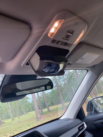 Used 2023 Toyota Highlander L image 15