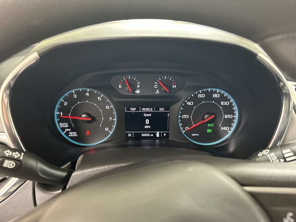 Used 2023 Chevrolet Equinox LS AWD/4WD image 13