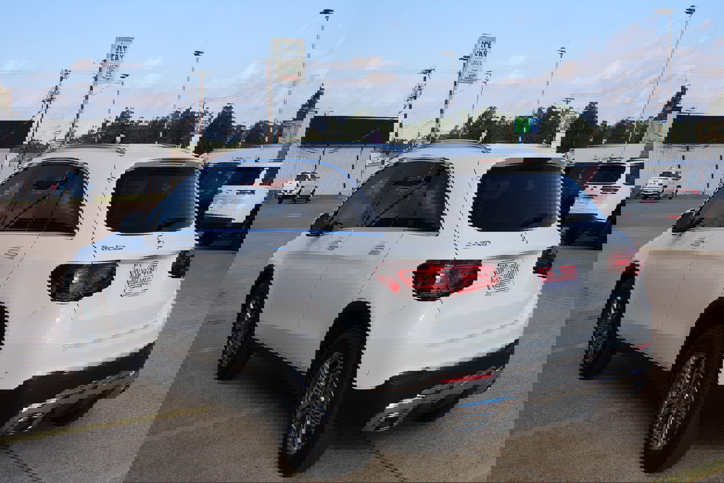 Used 2022 Mercedes-Benz GLC 300 image 8