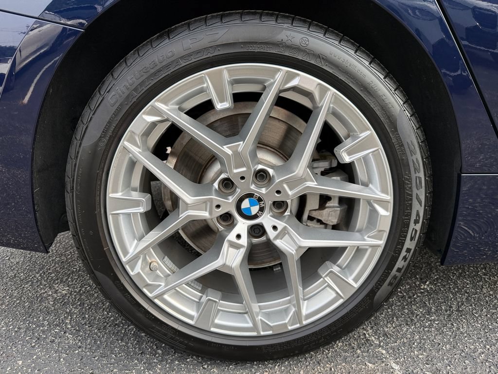 Used 2026 BMW 330i xDrive Sedan w/ Premium Package AWD/4WD image 17