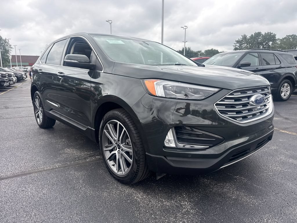 Used 2024 Ford Edge Titanium w/ Equipment Group 301A AWD/4WD image 4