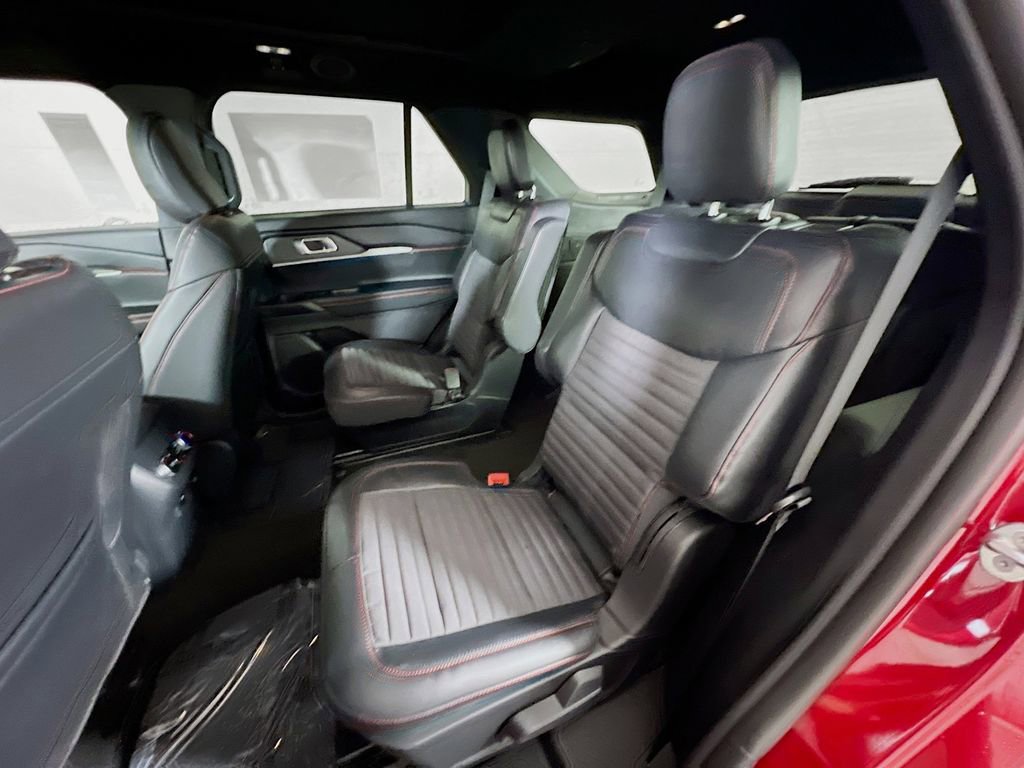 New 2026 Ford Explorer ST-Line w/ ST-Line Street Pack image 29