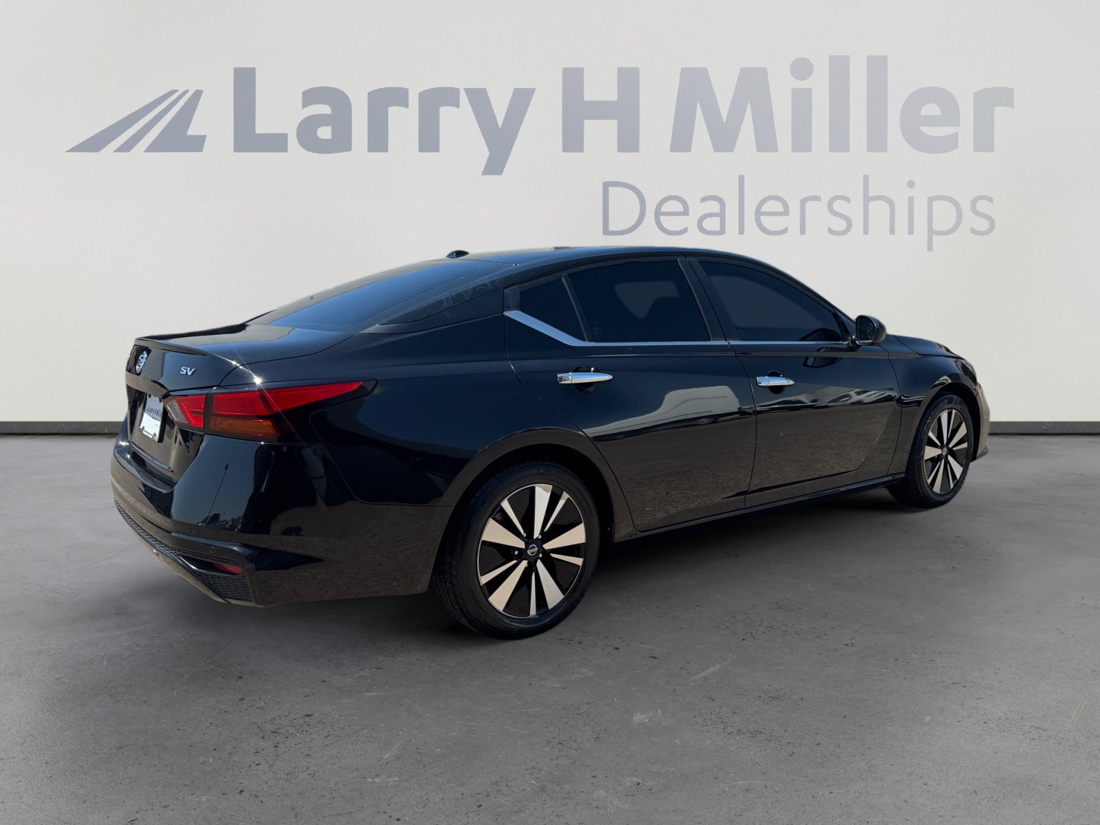 Used 2022 Nissan Altima 2.5 SV FWD image 5
