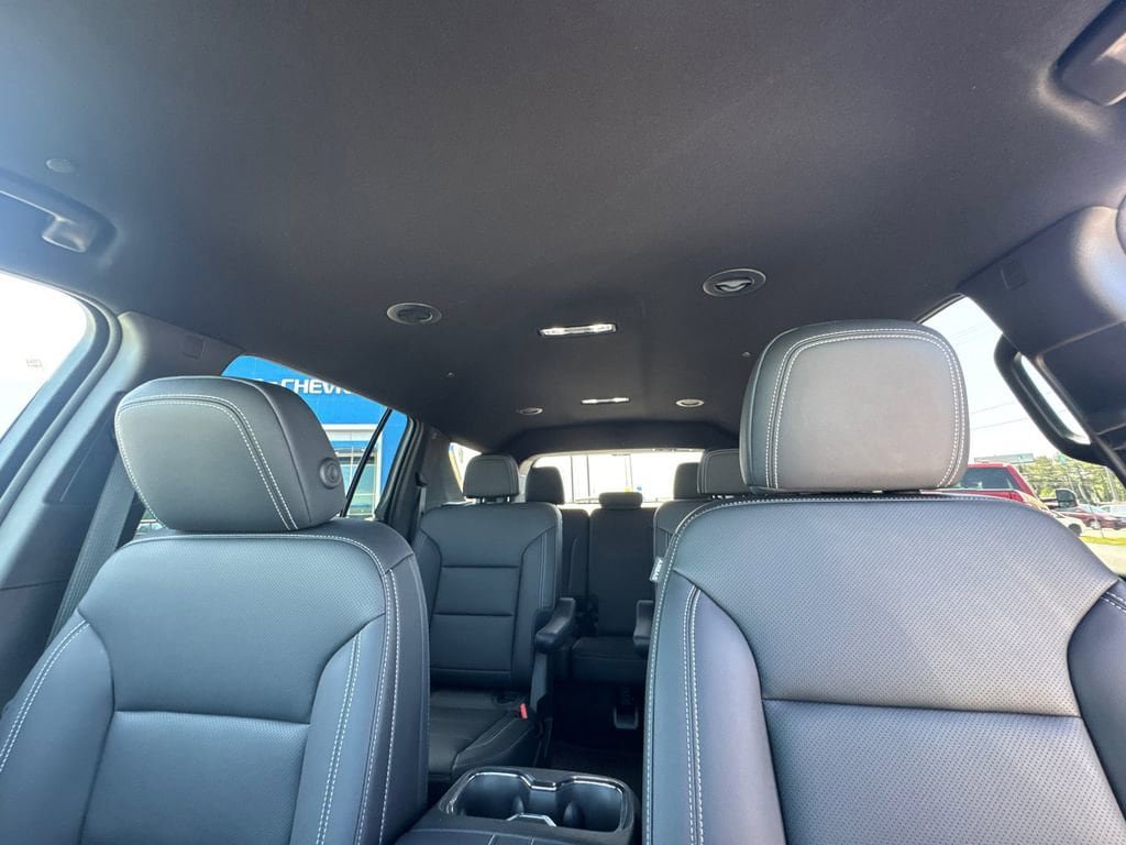 New 2026 Chevrolet Traverse LT w/ Driver Confidence Package FWD image 33