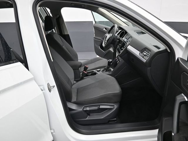 Used 2020 Volkswagen Tiguan S image 32