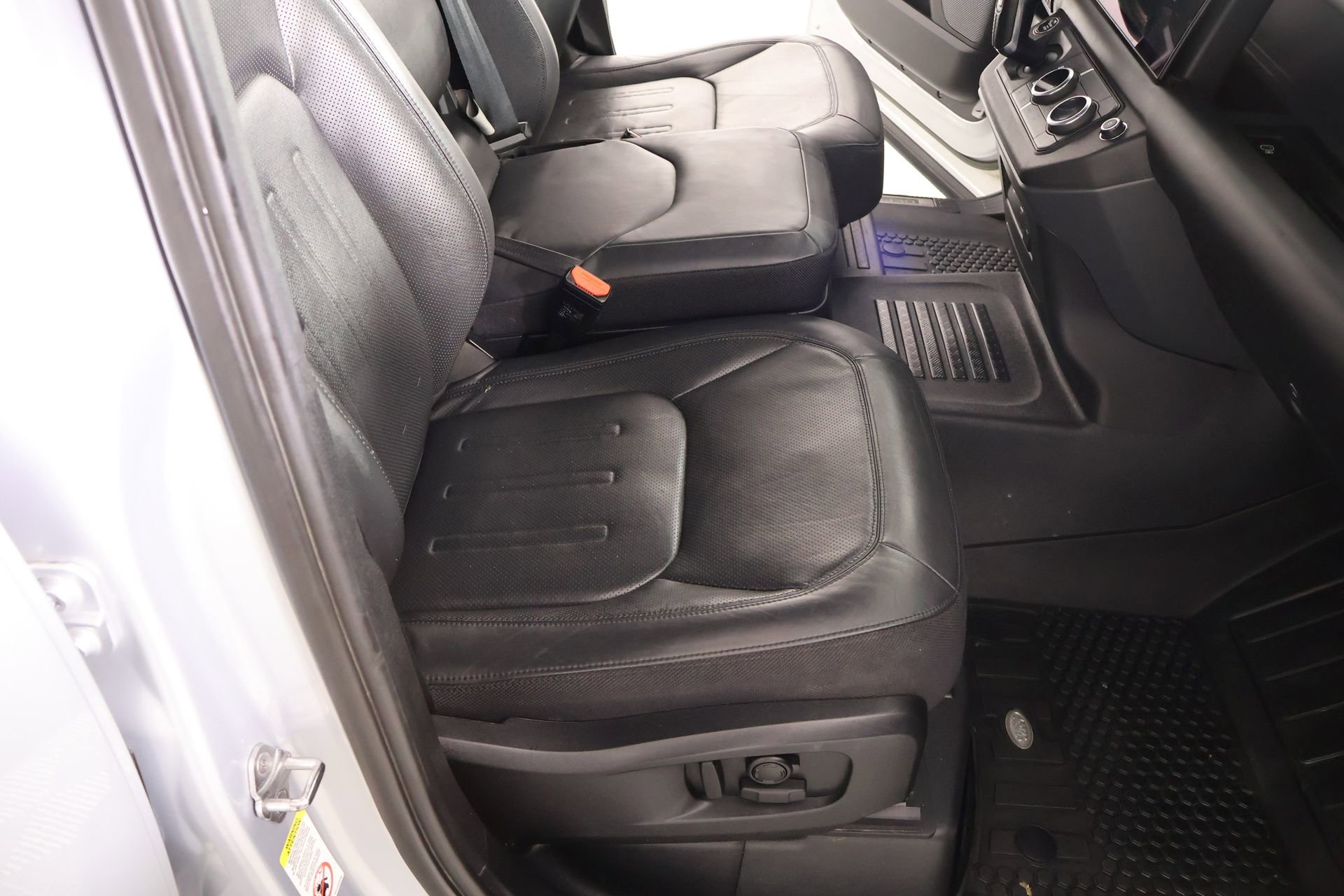 Used 2023 Land Rover Defender 110 X image 13