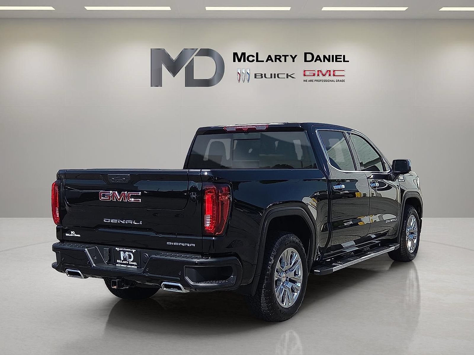 Used 2026 GMC Sierra 1500 Denali AWD/4WD image 14