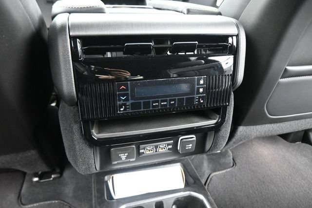 New 2026 Jeep Grand Wagoneer L Limited AWD/4WD image 26