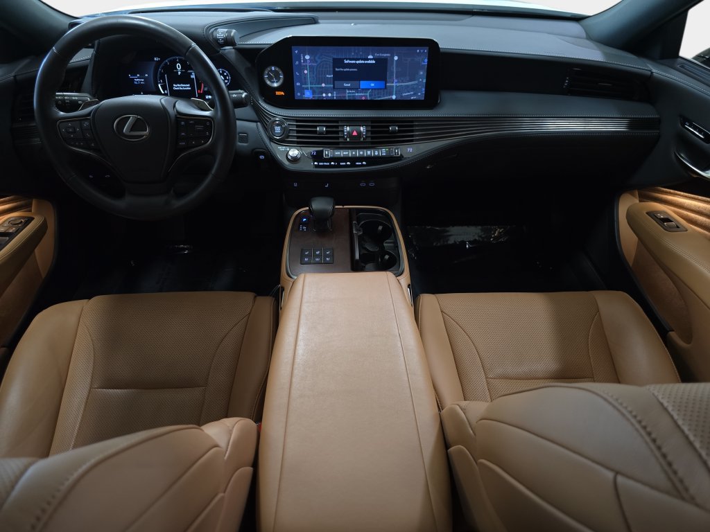 Used 2024 Lexus LS 500 RWD image 12