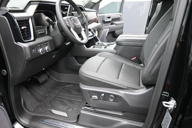 New 2026 GMC Sierra 2500 Denali w/ Denali Reserve Package AWD/4WD image 9