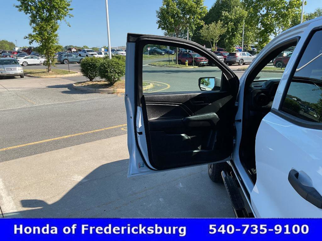 Used 2023 Chevrolet Colorado Trail Boss AWD/4WD image 15