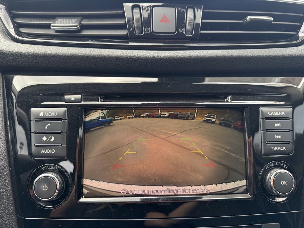 Used 2022 Nissan Rogue Sport SV image 18