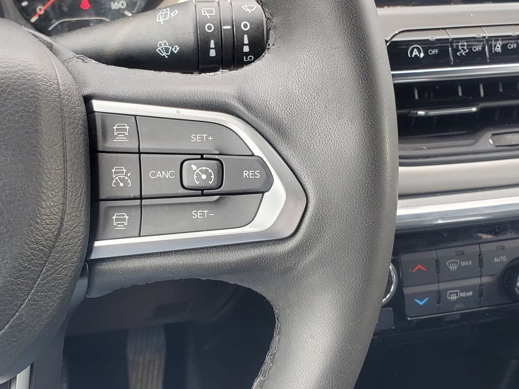 Used 2023 Jeep Compass Limited AWD/4WD image 12