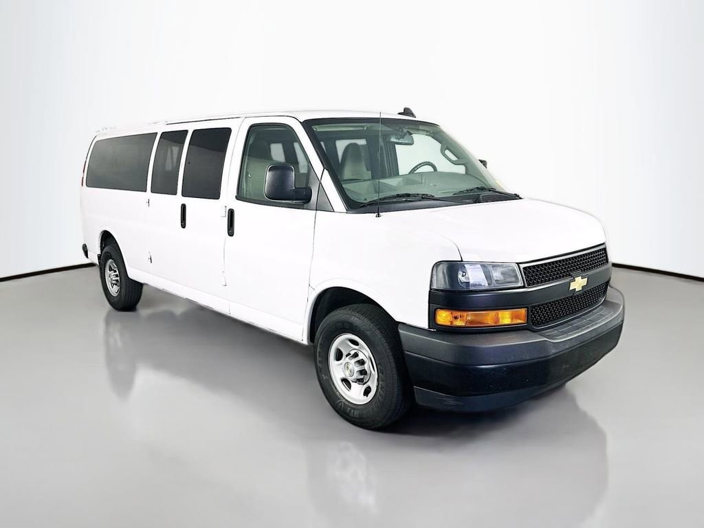 Used 2022 Chevrolet Express 3500 LS image 36