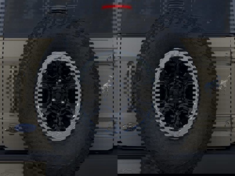 New 2025 Ford Bronco Outer Banks w/ Sasquatch Package AWD/4WD image 24