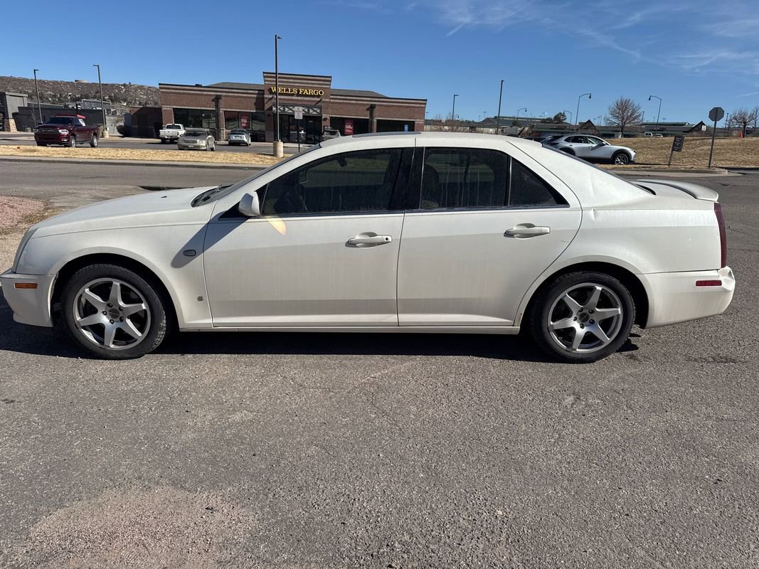 Used 2006 Cadillac STS V8 w/ Preferred Equipment Group image 8