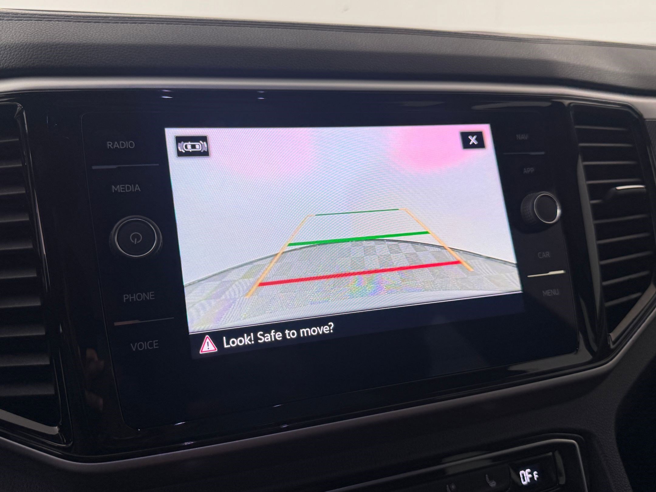 Used 2023 Volkswagen Atlas Cross Sport SEL Premium R-Line image 22