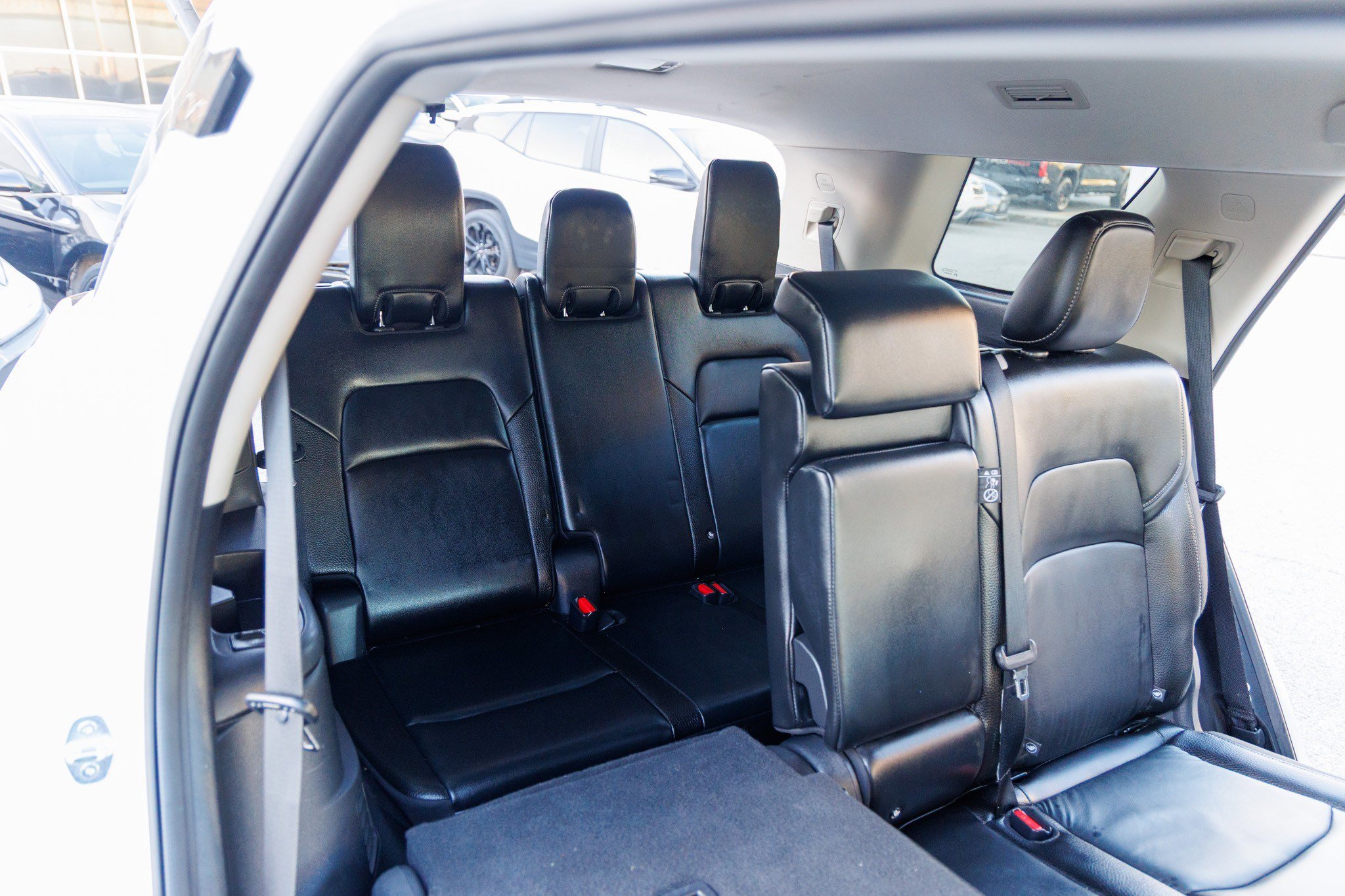 Used 2023 Nissan Pathfinder SL w/ Lighting Package (N92) image 58