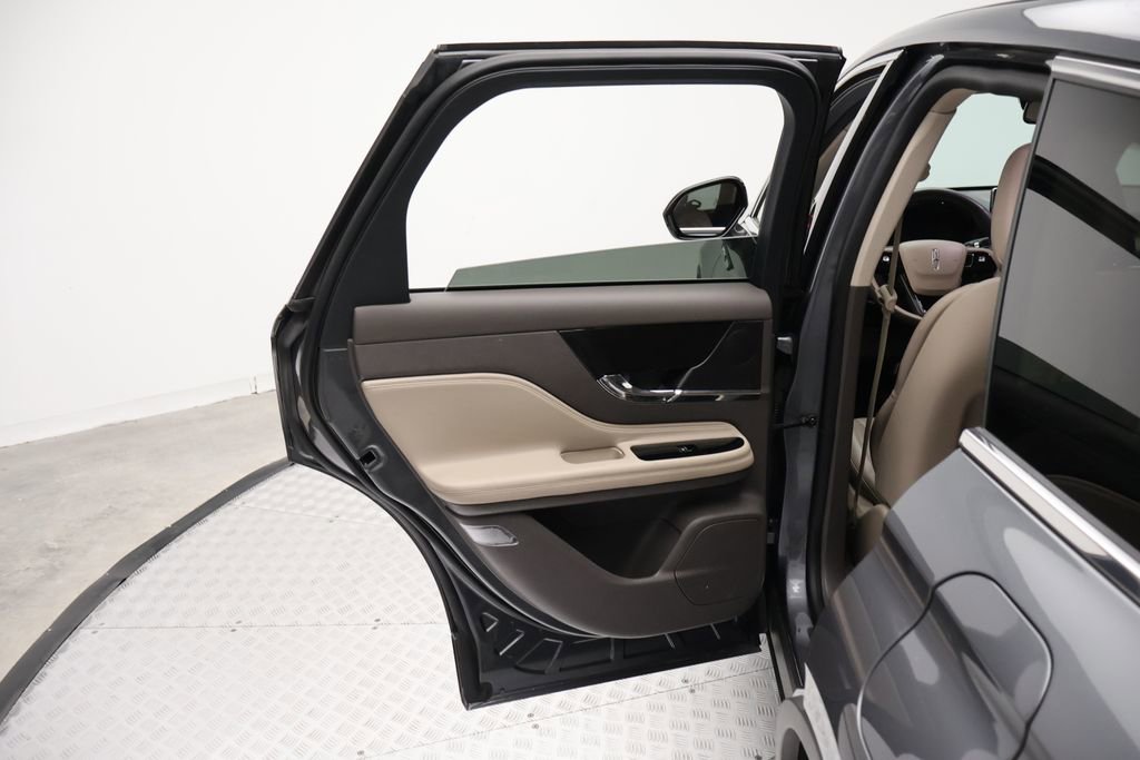 Used 2023 Lincoln Corsair FWD image 21
