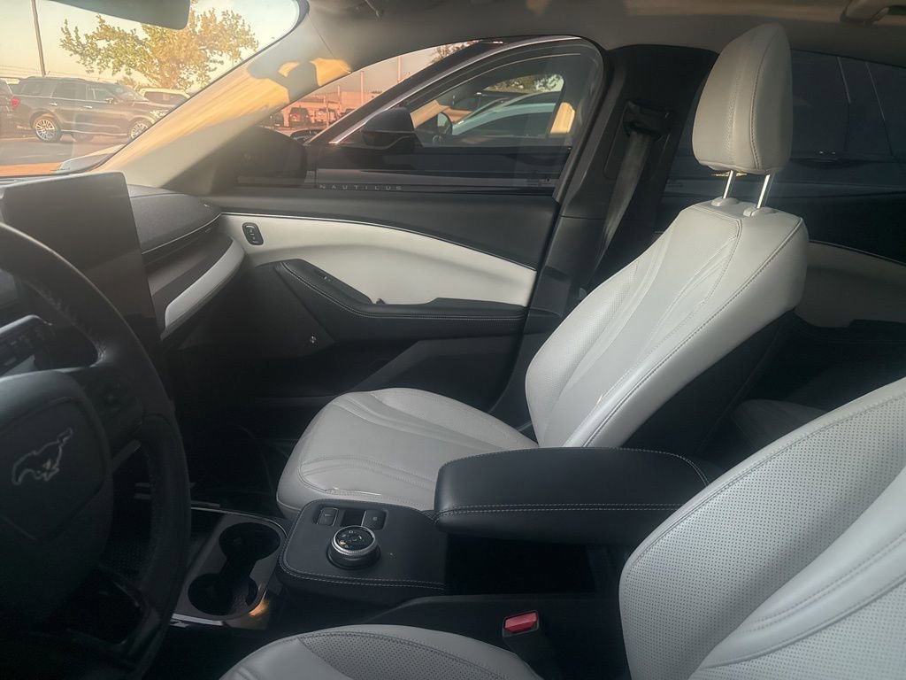 Used 2022 Ford Mustang Mach-E Premium RWD image 7