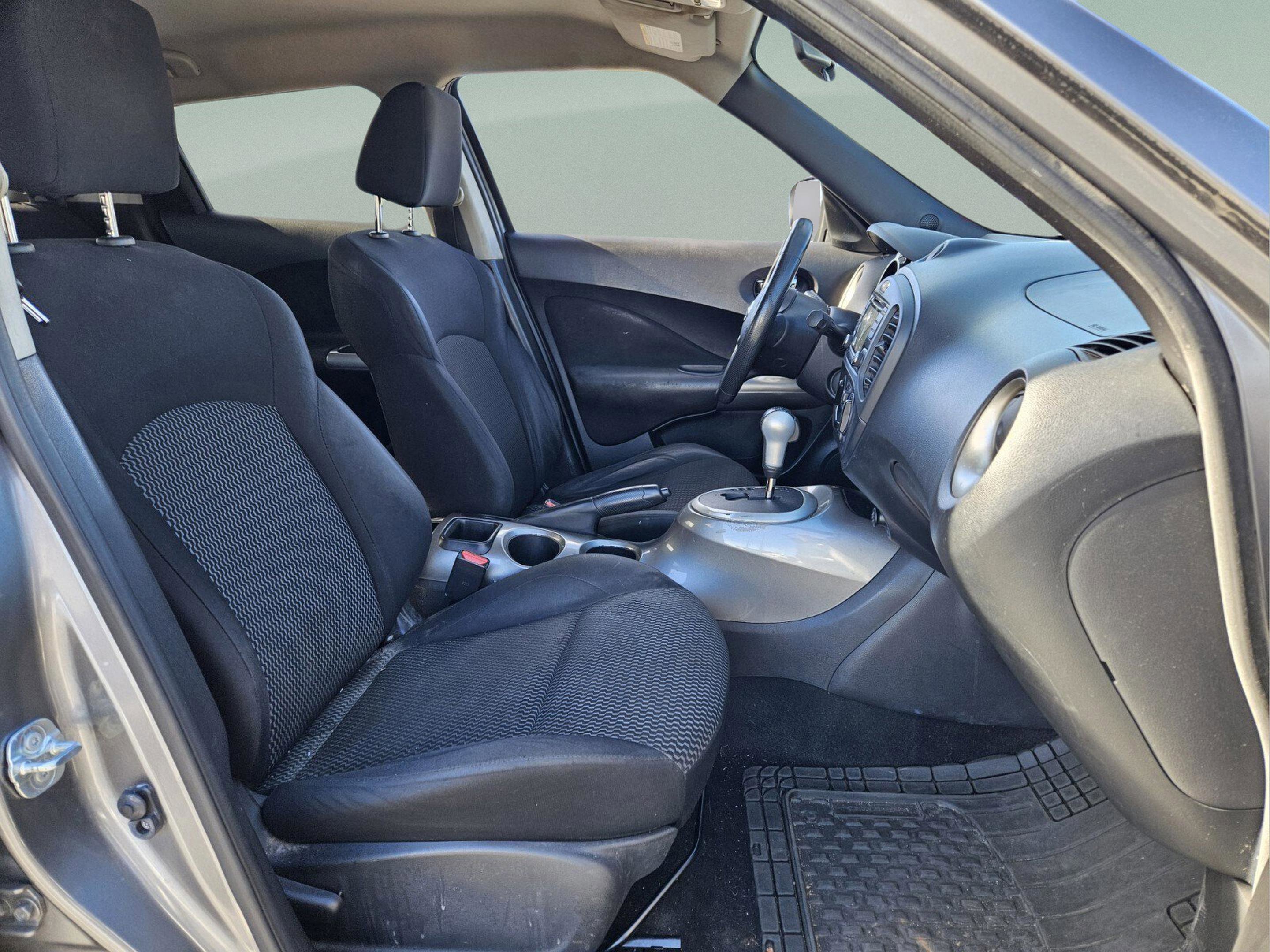 Used 2016 Nissan Juke S image 10