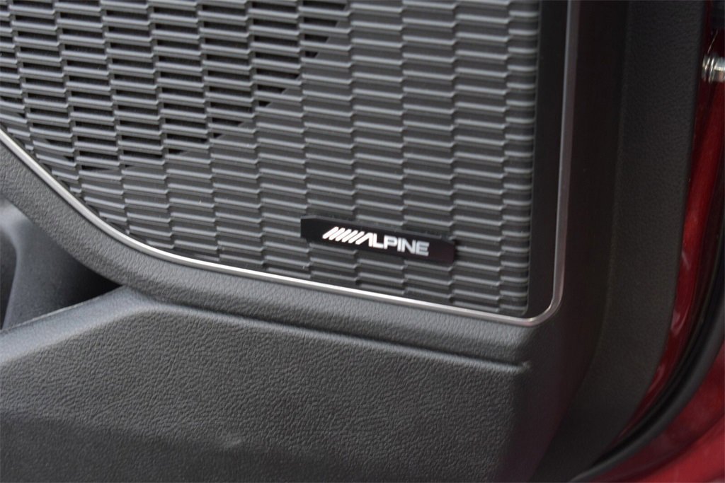 Used 2023 Jeep Grand Cherokee Limited w/ Black Appearance Package image 25