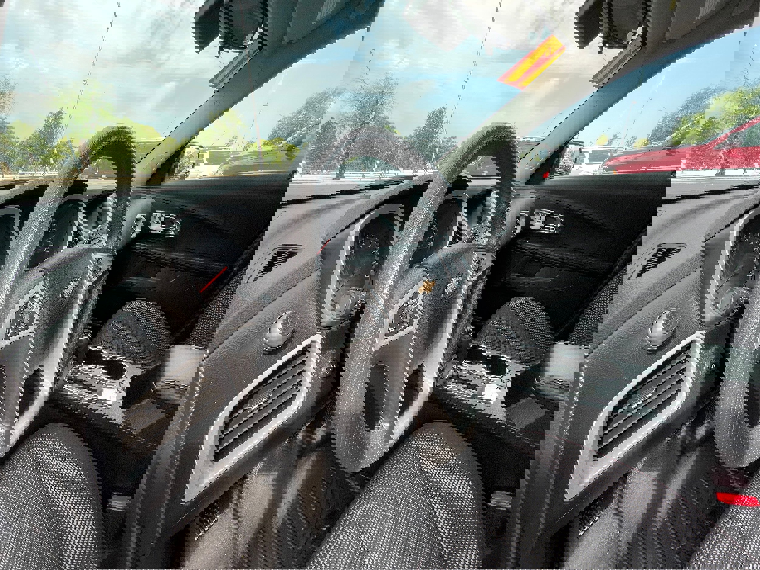 Used 2017 Chevrolet Equinox LT image 13