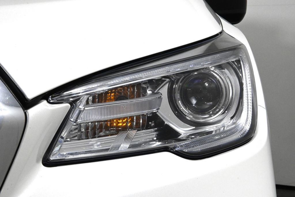 Used 2022 Subaru Ascent 8-Passenger image 11