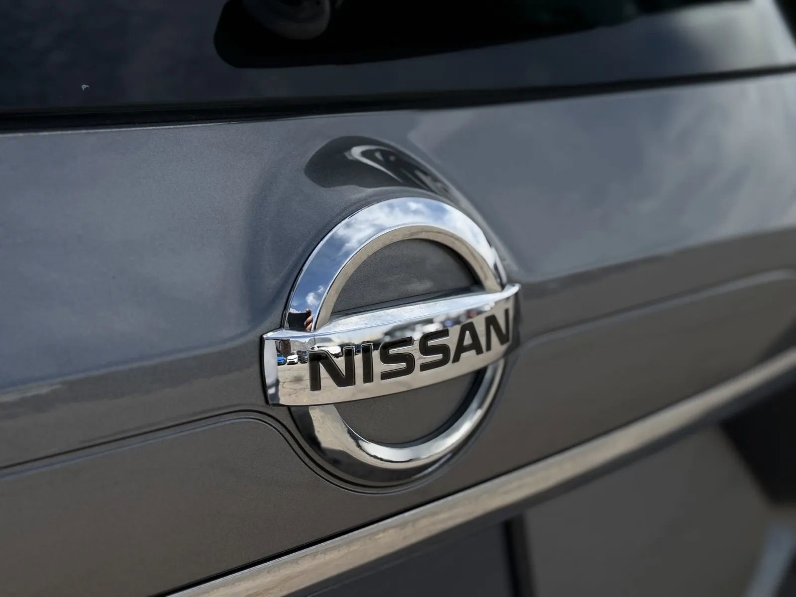 Used 2020 Nissan Rogue S w/ Special Edition Package image 41