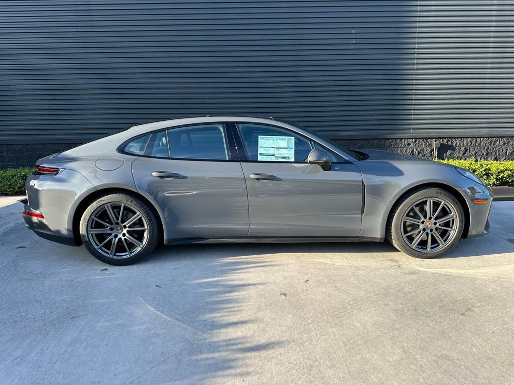 Used 2026 Porsche Panamera image 10