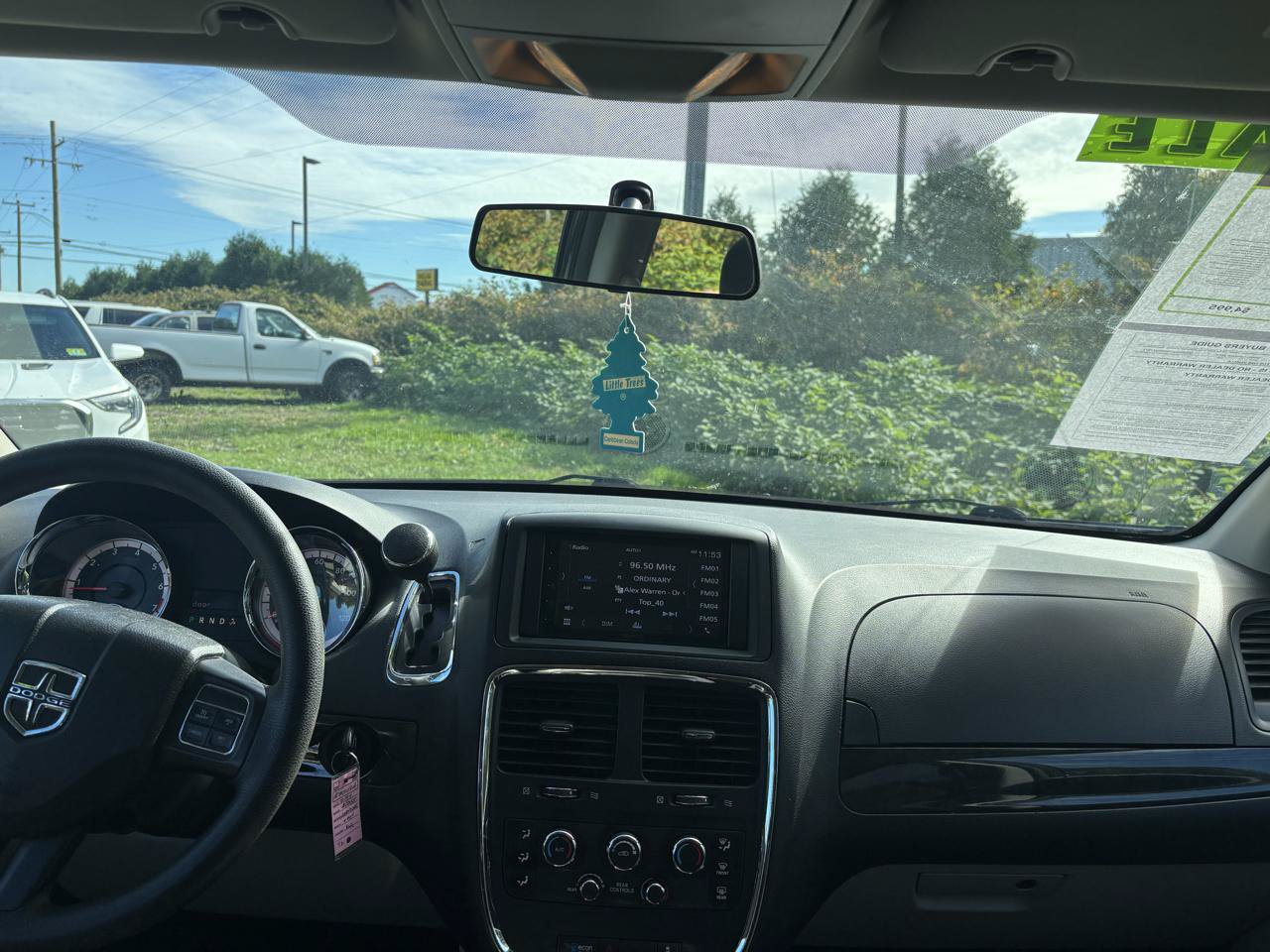 Used 2014 Dodge Grand Caravan SXT FWD image 9