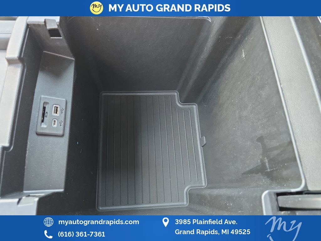 Used 2021 Chevrolet Tahoe LT AWD/4WD image 28