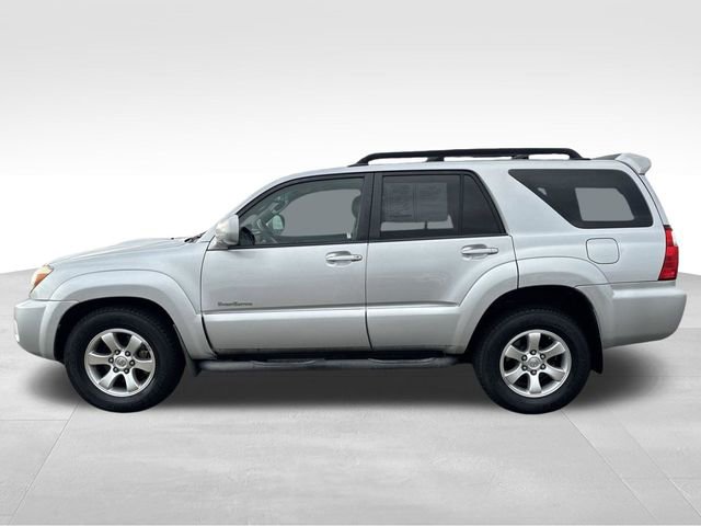 Used 2008 Toyota 4Runner SR5 image 2