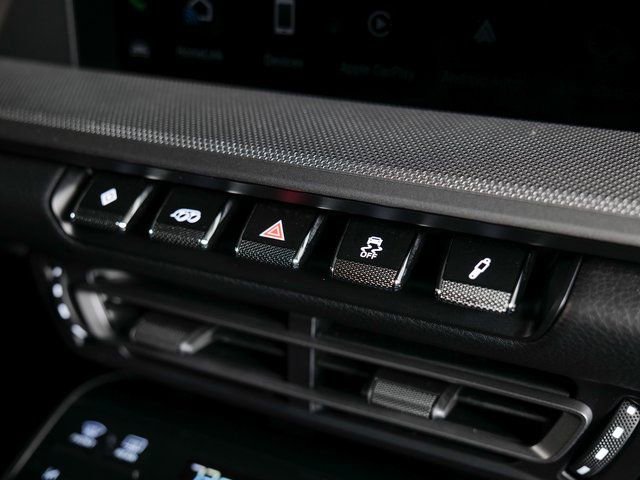 Certified 2024 Porsche 911 Carrera image 18