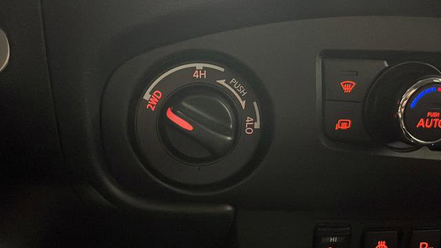 Used 2022 Nissan Frontier SV AWD/4WD image 30