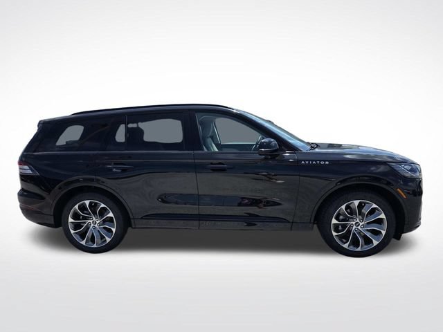 New 2026 Lincoln Aviator 2WD image 2