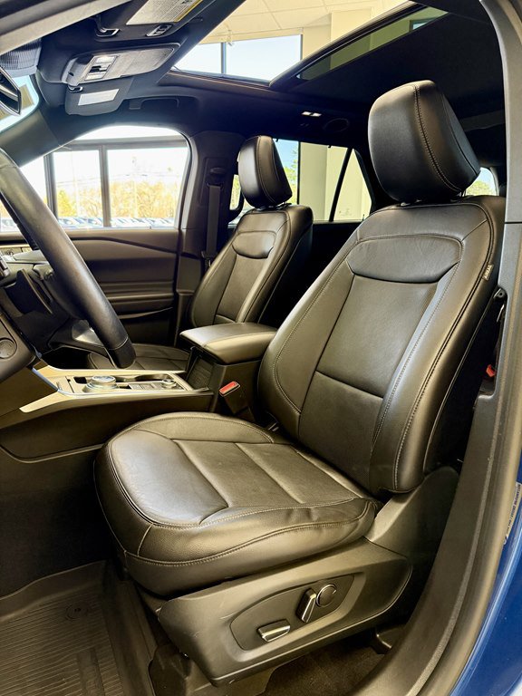 Used 2020 Ford Explorer Limited AWD/4WD image 14