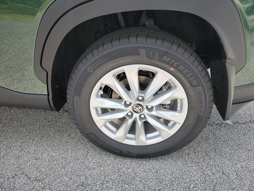 New 2026 Toyota Corolla Cross LE FWD image 30