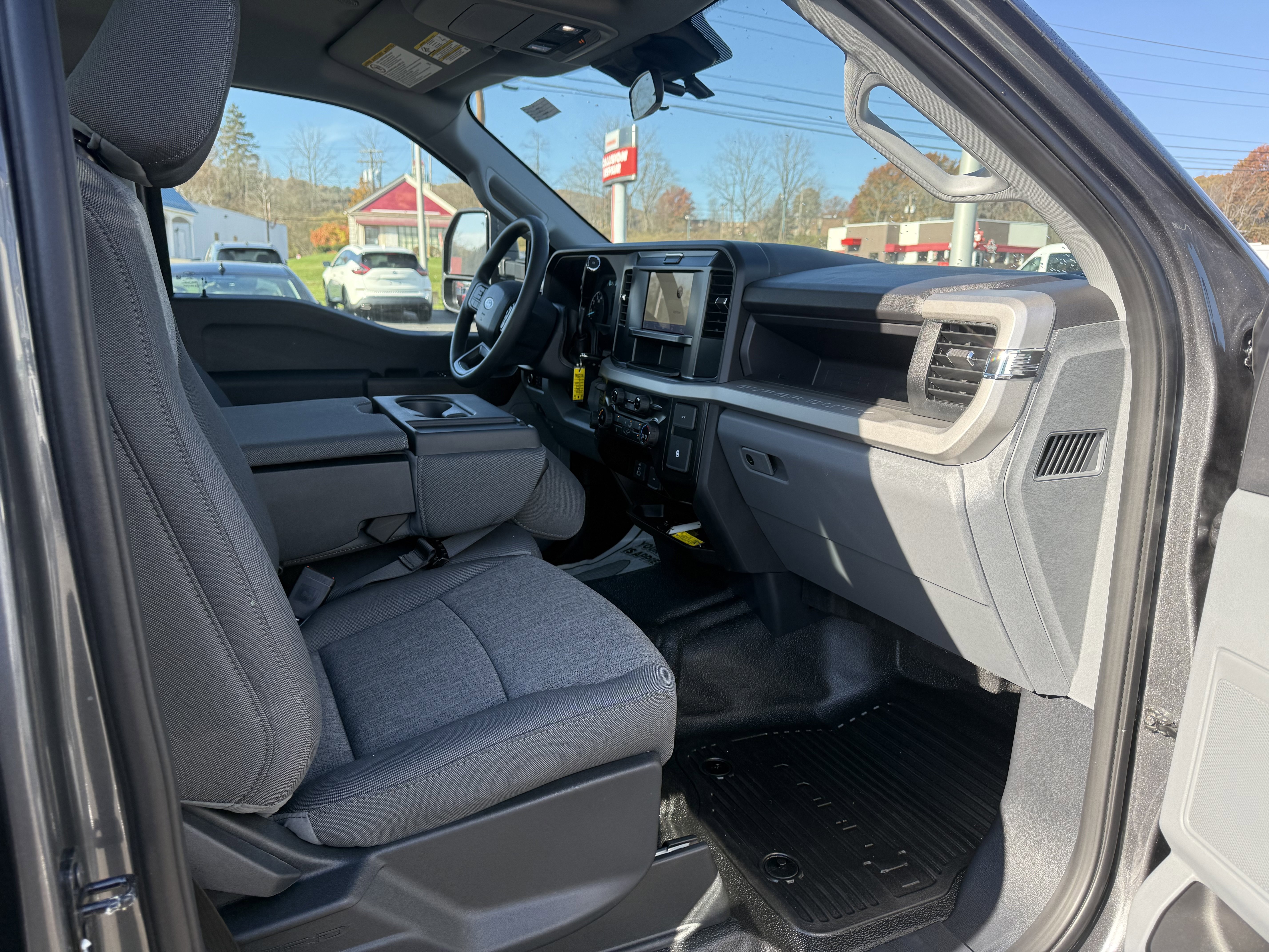 New 2026 Ford F250 XL w/ XL Chrome Package image 11