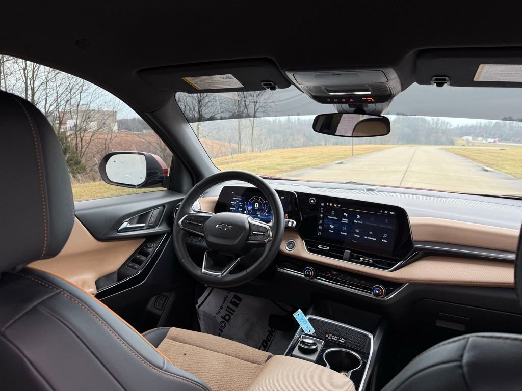 Used 2025 Chevrolet Equinox ACTIV image 20