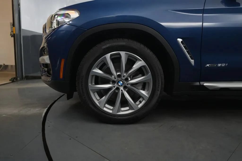 Used 2018 BMW X3 xDrive30i AWD/4WD image 9
