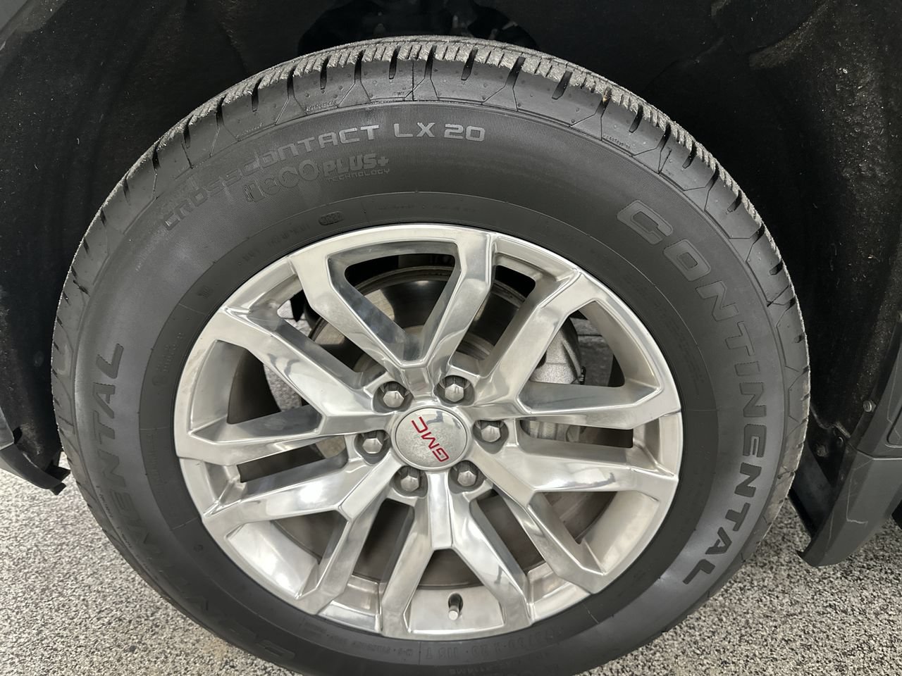 Used 2020 GMC Sierra 1500 SLT w/ SLT Premium Plus Package AWD/4WD image 18